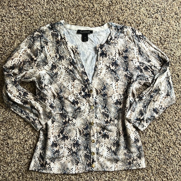 White House Black Market 3/4 Sleeve Print Cardigan - Picture 8 of 8